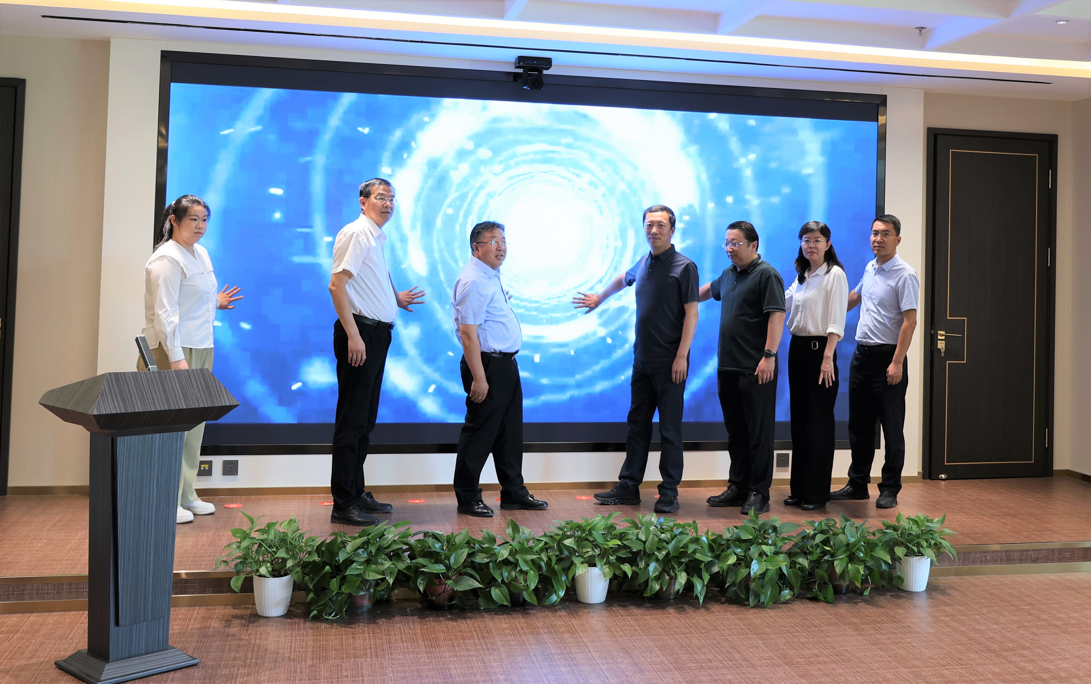 聚焦民生需求 共筑便民新生态 ——黄河银行助力宁夏社会保障卡“即时同号换卡”服务正式上线